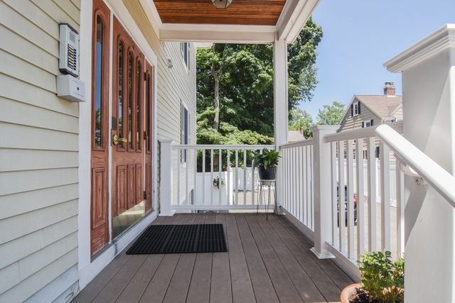 112 Porter St 5, Melrose, MA 02176