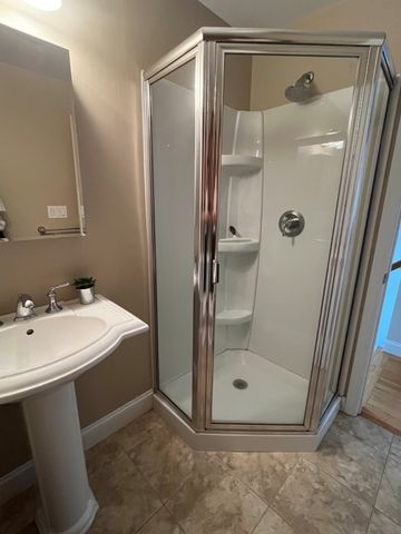 112 Porter St 5, Melrose, MA 02176