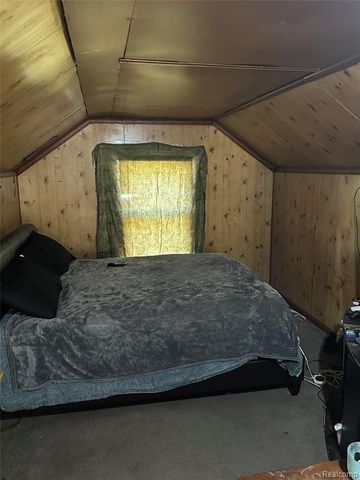 15886 E State Fair Street, Detroit, MI 48205