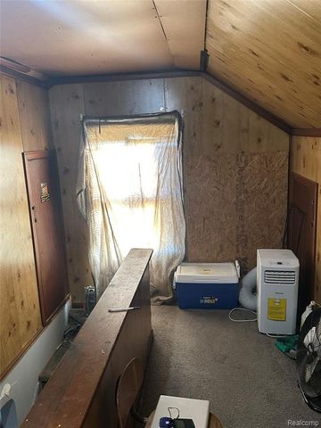 15886 E State Fair Street, Detroit, MI 48205