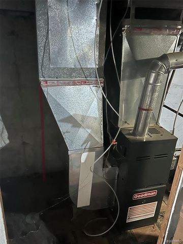 15886 E State Fair Street, Detroit, MI 48205