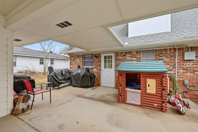 231 Ross Avenue, Denison, TX 75020