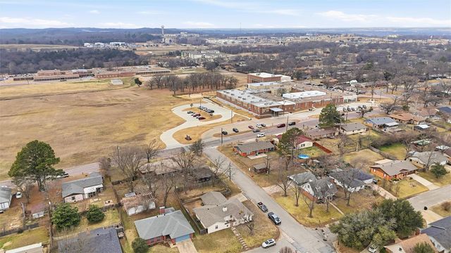 231 Ross Avenue, Denison, TX 75020