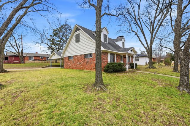 231 Ross Avenue, Denison, TX 75020