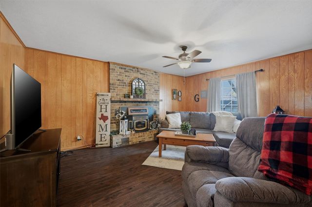 231 Ross Avenue, Denison, TX 75020