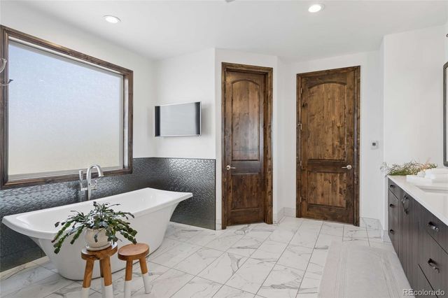 9697 Vista Hill Trail, Lone Tree, CO 80124