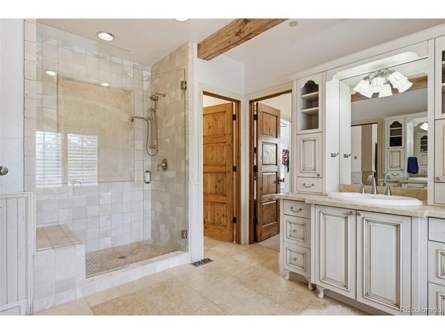 8745 Portico Ln, Longmont, CO 80503