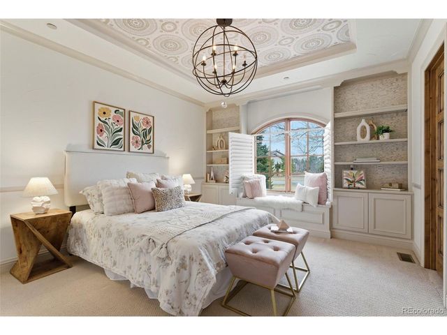 8745 Portico Ln, Longmont, CO 80503