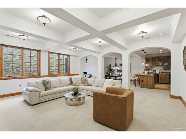 8745 Portico Ln, Longmont, CO 80503