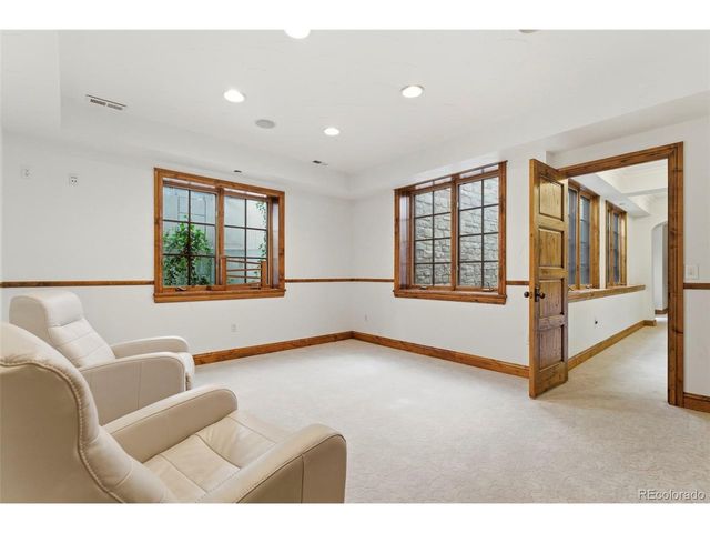 8745 Portico Ln, Longmont, CO 80503