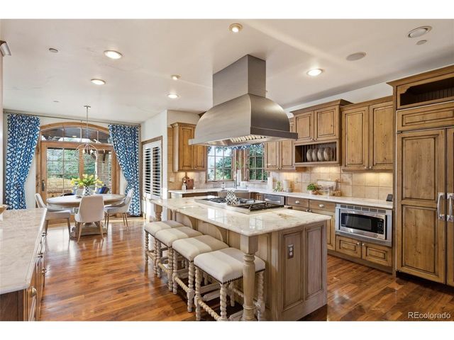 8745 Portico Ln, Longmont, CO 80503