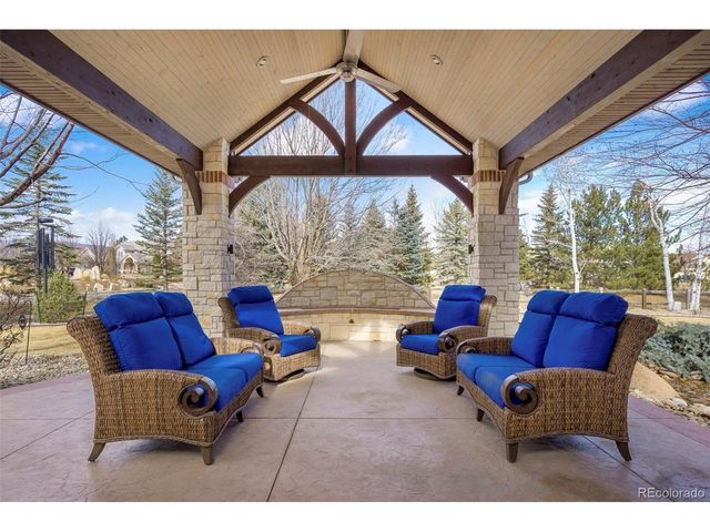 8745 Portico Ln, Longmont, CO 80503