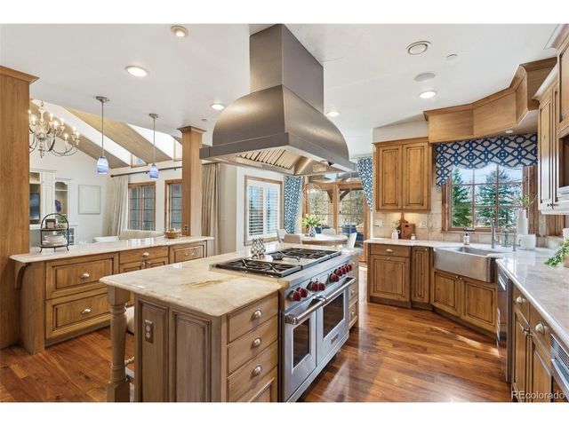 8745 Portico Ln, Longmont, CO 80503