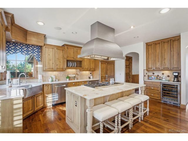 8745 Portico Ln, Longmont, CO 80503