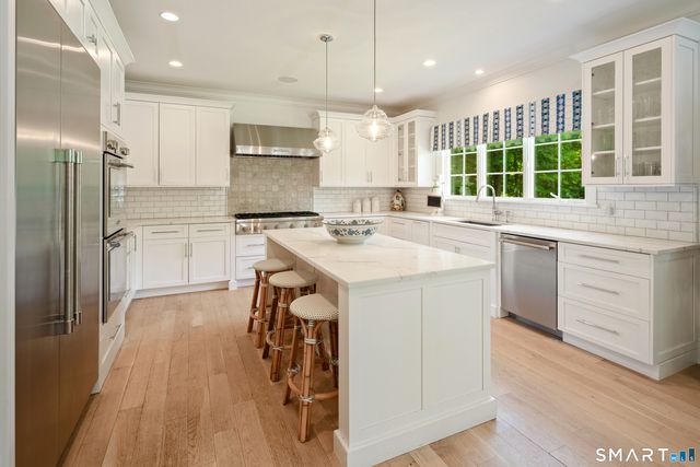 17 Blackman Road, Ridgefield, CT 06877