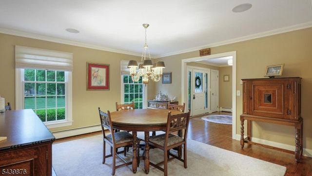 18 Glen Ridge Dr, Washington Twp., NJ 07853