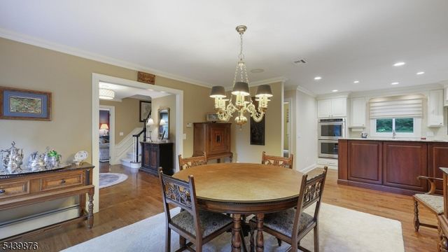 18 Glen Ridge Dr, Washington Twp., NJ 07853