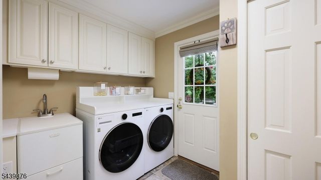 18 Glen Ridge Dr, Washington Twp., NJ 07853