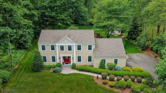 18 Glen Ridge Dr, Washington Twp., NJ 07853