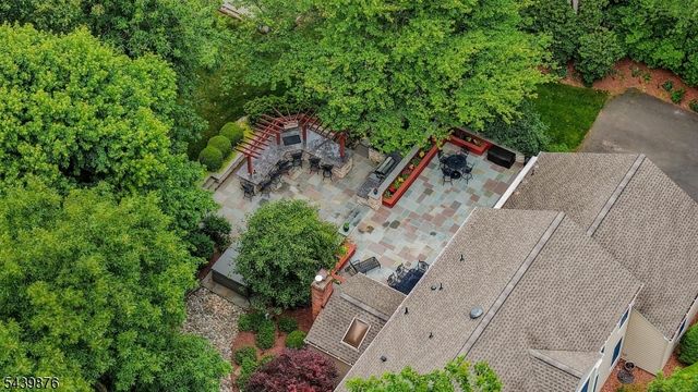 18 Glen Ridge Dr, Washington Twp., NJ 07853