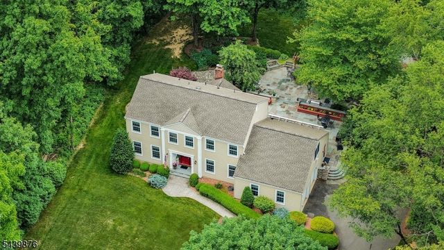 18 Glen Ridge Dr, Washington Twp., NJ 07853