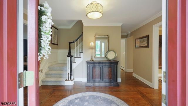18 Glen Ridge Dr, Washington Twp., NJ 07853