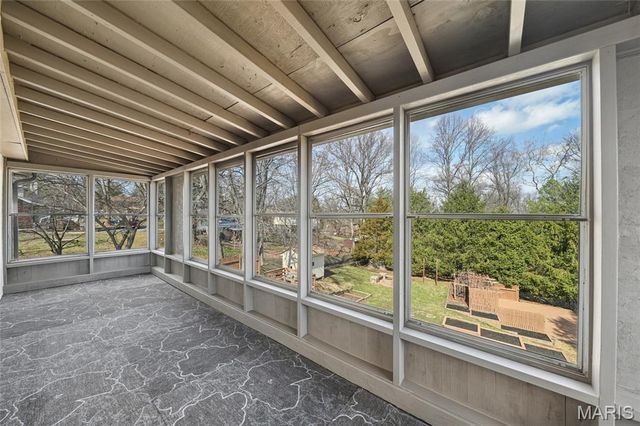 10235 Thorpe Avenue, Overland, MO 63114