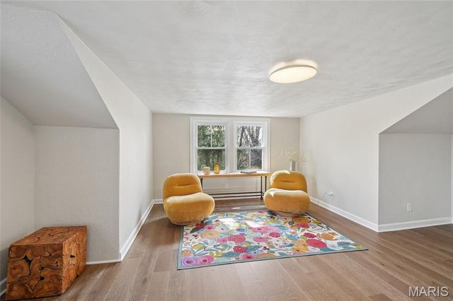 10235 Thorpe Avenue, Overland, MO 63114