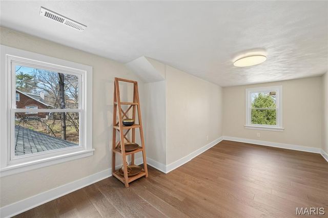 10235 Thorpe Avenue, Overland, MO 63114