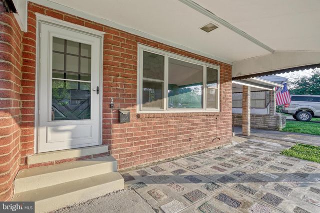 5 WILLIAM PENN DR, Camp Hill, PA 17011