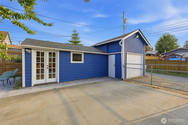 5028 N Vassault Street, Tacoma, WA 98407