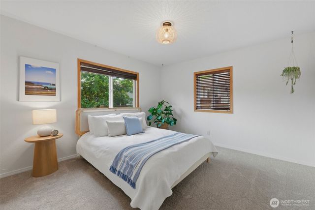 5028 N Vassault Street, Tacoma, WA 98407