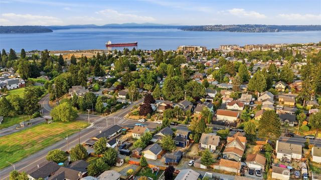 5028 N Vassault Street, Tacoma, WA 98407