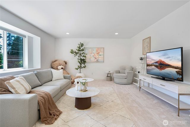 9417 132nd AVE NE, Kirkland, WA 98033