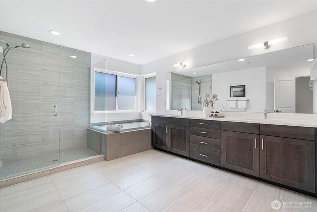 9417 132nd AVE NE, Kirkland, WA 98033