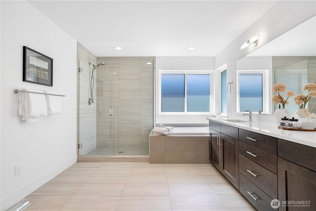 9417 132nd AVE NE, Kirkland, WA 98033