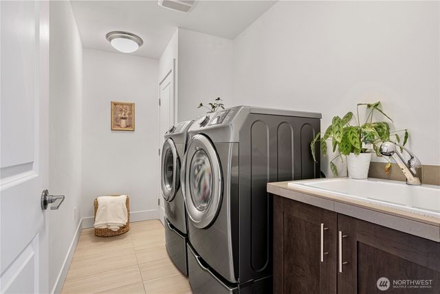 9417 132nd AVE NE, Kirkland, WA 98033