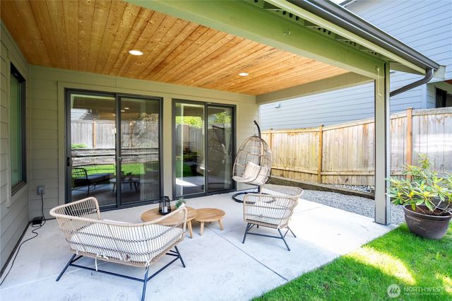 9417 132nd AVE NE, Kirkland, WA 98033