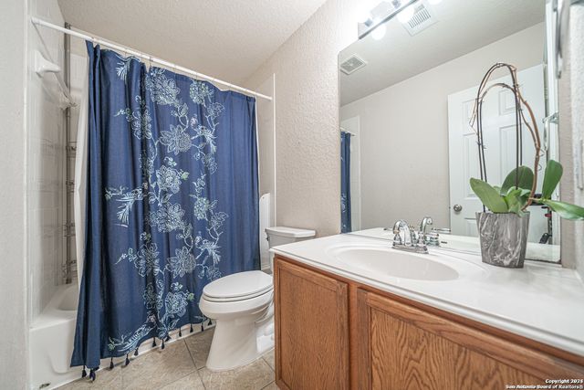 3826 sumantra, San Antonio, TX 78261