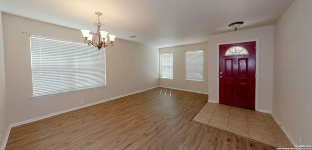 3826 sumantra, San Antonio, TX 78261
