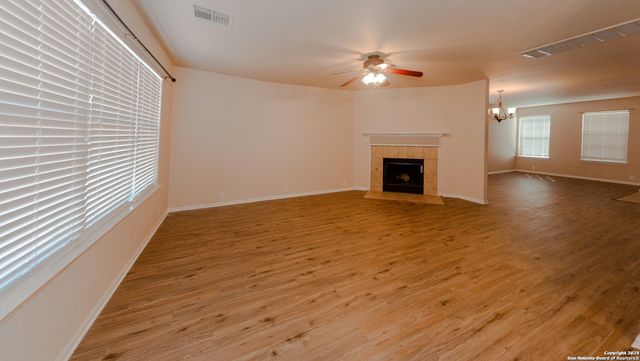 3826 sumantra, San Antonio, TX 78261
