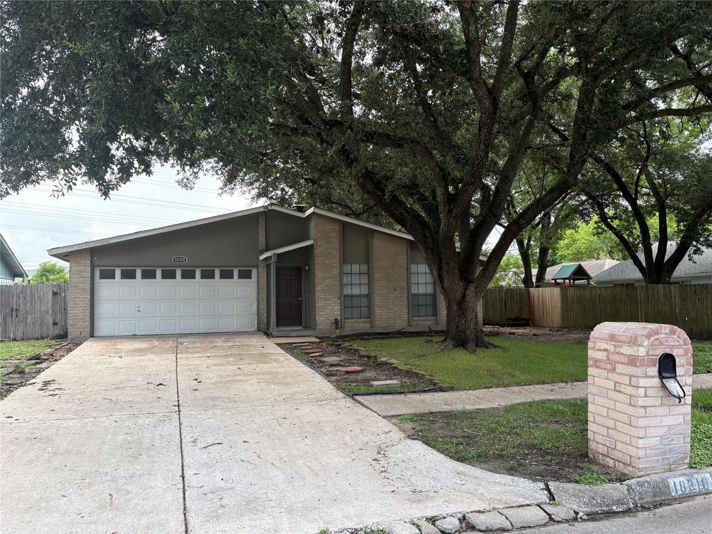 18310 Navajo Trail Drive, Spring, TX 77388