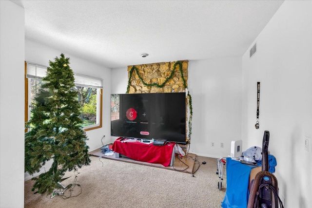 6418 Raymond Road, Madison, WI 53711