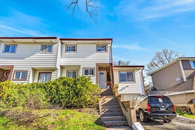 6418 Raymond Road, Madison, WI 53711