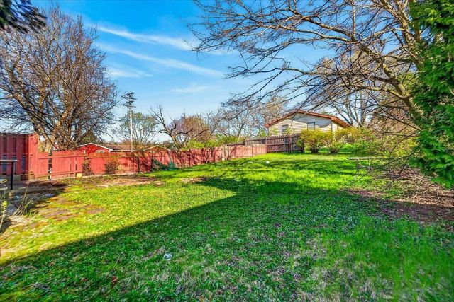 6418 Raymond Road, Madison, WI 53711