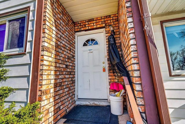 6418 Raymond Road, Madison, WI 53711