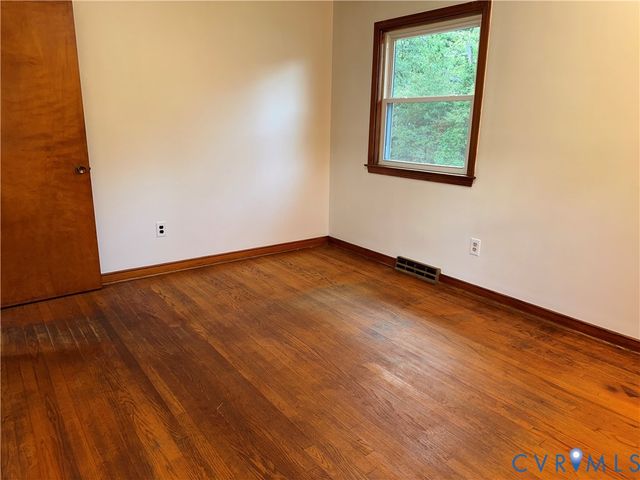 906 Andros Rd, Richmond, VA 23225