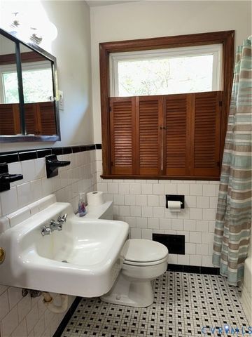 906 Andros Rd, Richmond, VA 23225