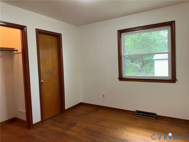 906 Andros Rd, Richmond, VA 23225