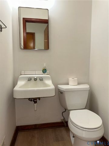 906 Andros Rd, Richmond, VA 23225